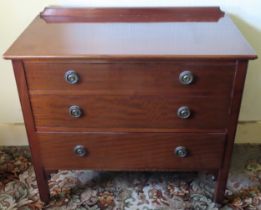 Early 20th century mahogany chest of three drawers. Approx. 82cm H x 91cm W x 51cm D Reasonable used