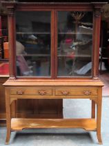19th century two door glazed mahogany bookcase, fitted with drawers below. Approx. 174 x 122 x 52cms