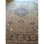 Large decorative floor rug. Approx. 370 x 264cm Used condition, unchecked