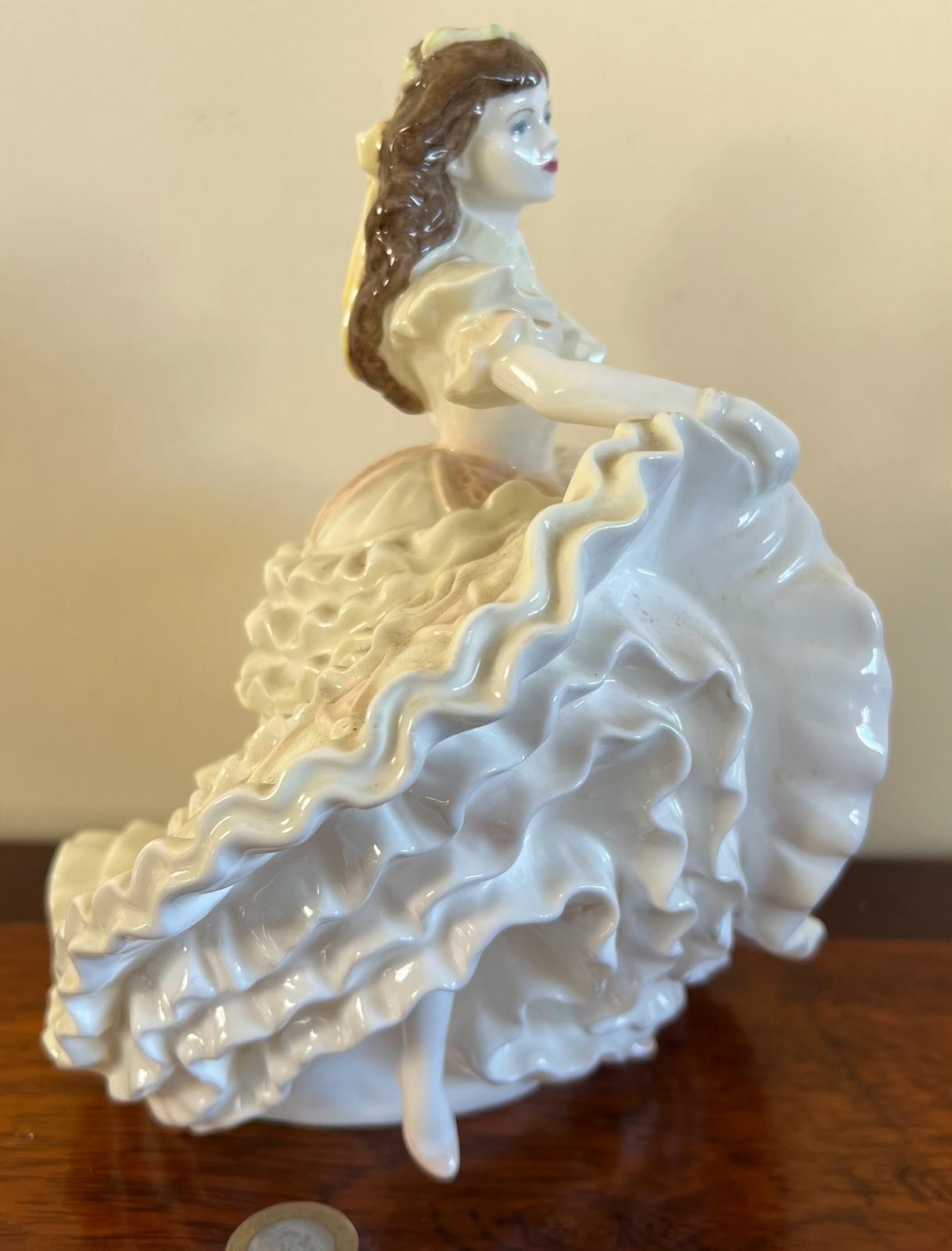 COALPORT FIGURE- LADIES OF FASHION, APPROX 24cm HIGH - Image 2 of 4