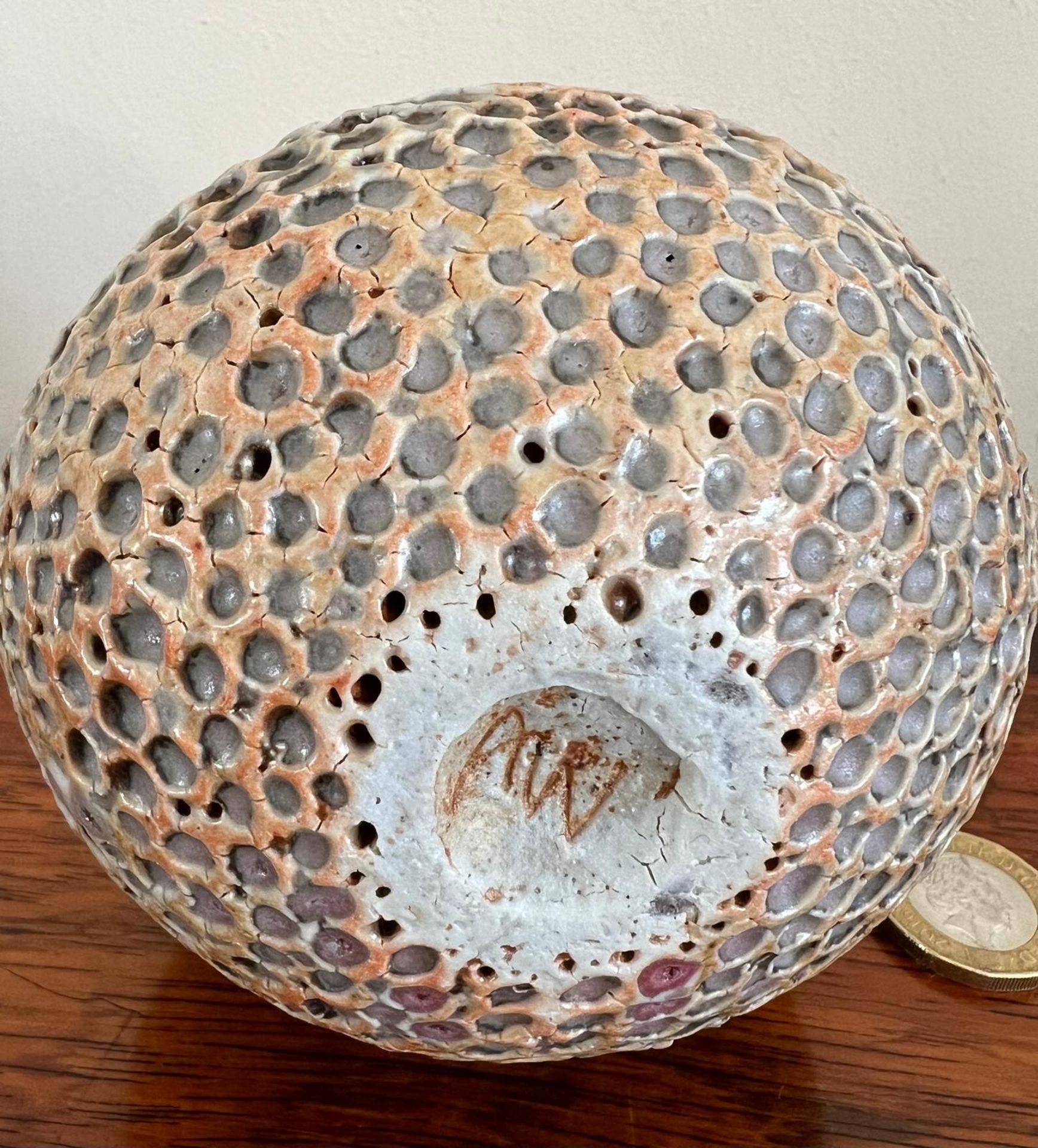 ALAN WALLWORK STONEWARE GLOBULAR PIERCED VESSEL, SIGNED BASE, APPROX 9cm HIGH - Image 4 of 4