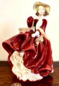 ROYAL DOULTON FIGURE TOP O' THE HILL HN1834, APPROX 23cm