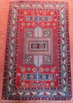 Decorative middle eastern style floor rug. Approx. 167 x 106cm Used condition, unchecked