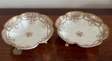 PAIR OF NORITAKE LOBE FORM DISHES, DIAMETER APPROX 14cm