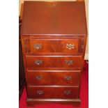 20th century mahogany fall front writing bureau. Approx. 99cm H x 51cm W x 43cm D