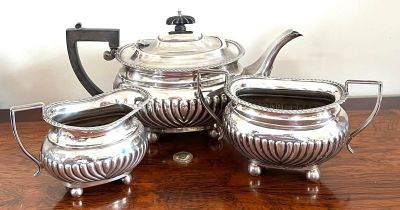 SILVER THREE PIECE TEA SET, CHESTER ASSAY, 1906, LOBE DECORATION GADROON BORDERS