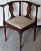 20th century shell inlaid mahogany corner armchair. Approx. 75cm H x 57cm W x 62cm D