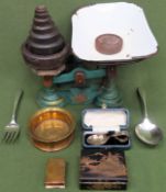 Sundries Inc. weighing scales and weights, metal Oriental box, brass items, spoon, etc
