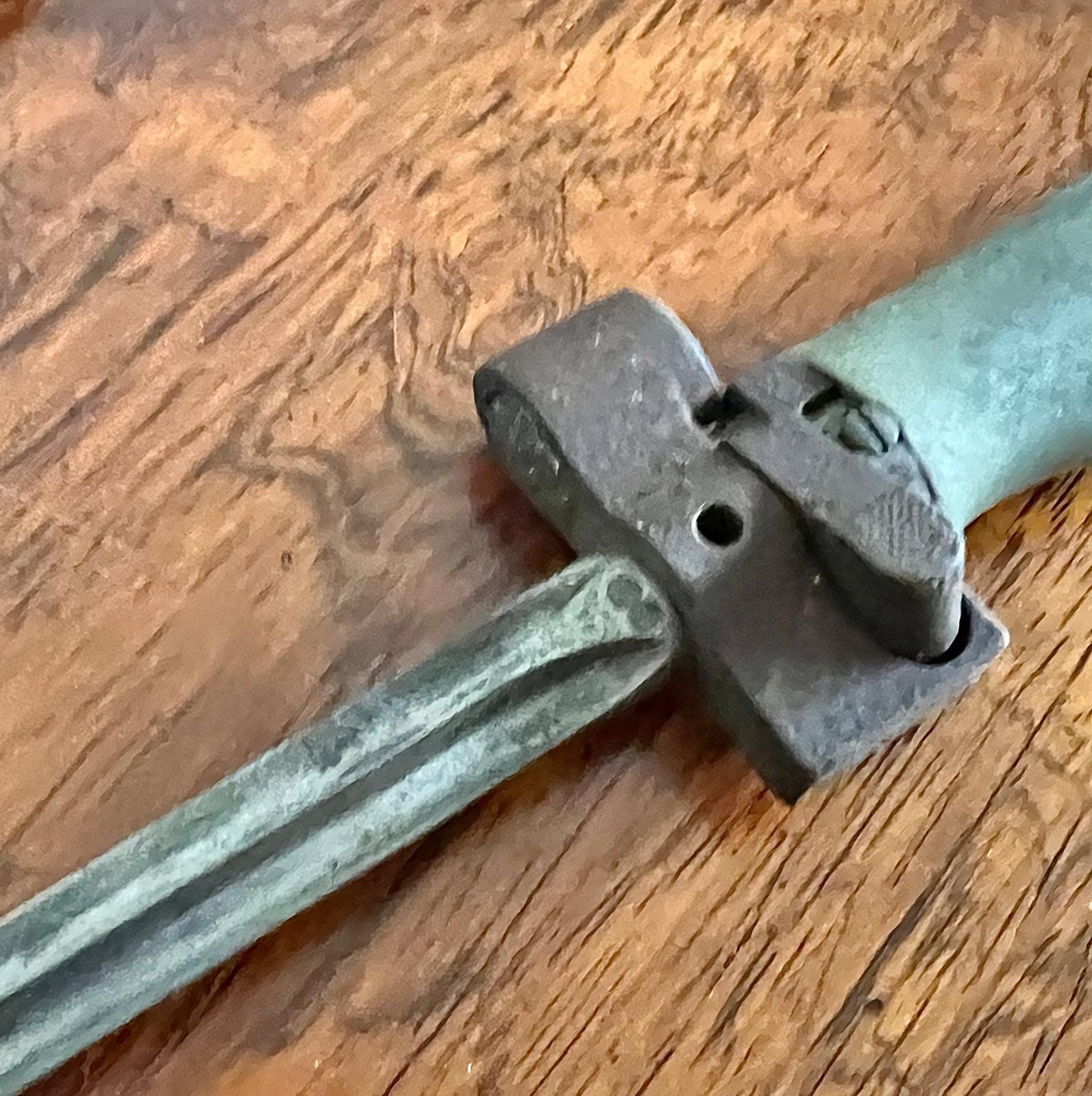 BAYONET WITHIN CIRCULAR SCABBARD, SPRING RELEASE MECHANISM WITHIN GRIP - Image 4 of 6