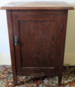 Small oak single door pot cupboard. Approx. 76cm H x 54cm W x 39cm D Used condition, scuffs and