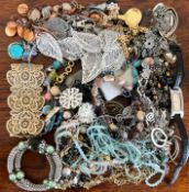 ACCUMULATION OF COSTUME JEWELLERY, AS PER IMAGE