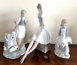 THREE NAO FIGURES, CENTRE FIGURE APPROX 35cm HIGH