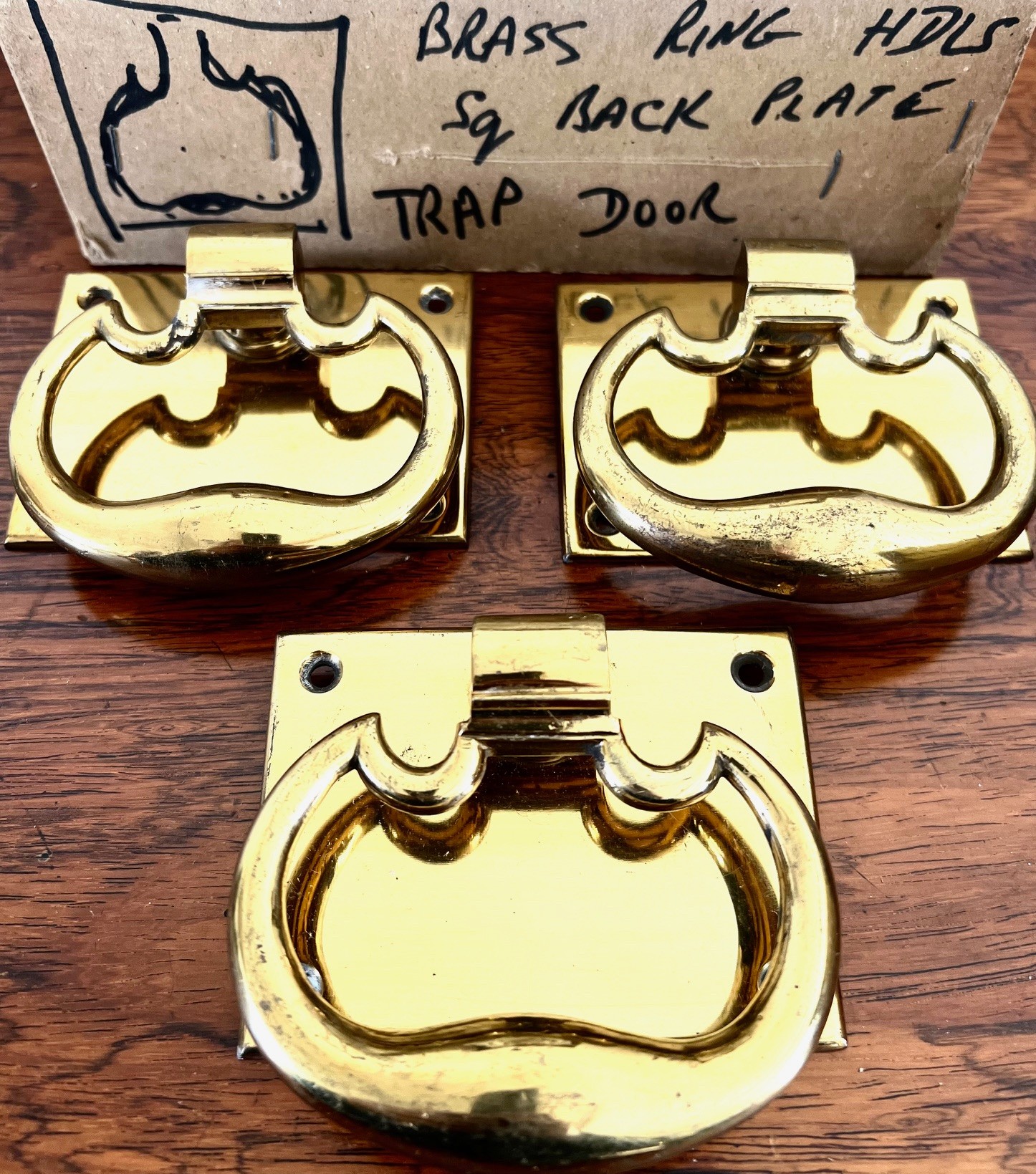 THREE BRASS "TRAP DOOR" HINGE HANDLES UPON BACK PLATES, HEAVY QUALITY, CAN BE ROTATED 360 DEGREES, - Image 4 of 5