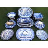 Sundry lot of blue and white ceramics - mostly Willow pattern, various makers all has some