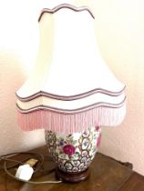 DECORATIVE TABLE LAMP AND SHADE