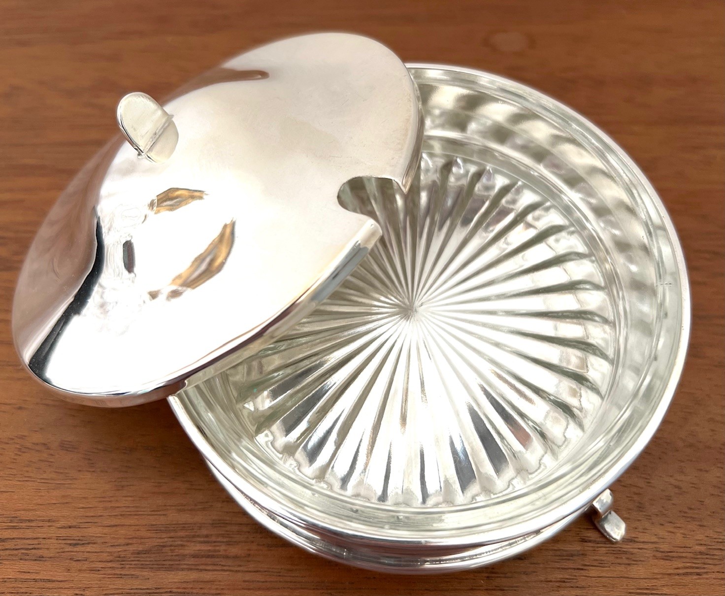 SILVER BUTTER DISH, GLASS LINER, BIRMINGHAM, 1921, WEIGHT APPROX 110g