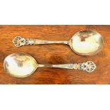 PAIR OF SILVER SERVING SPOONS, WEIGHT APPROX 140g