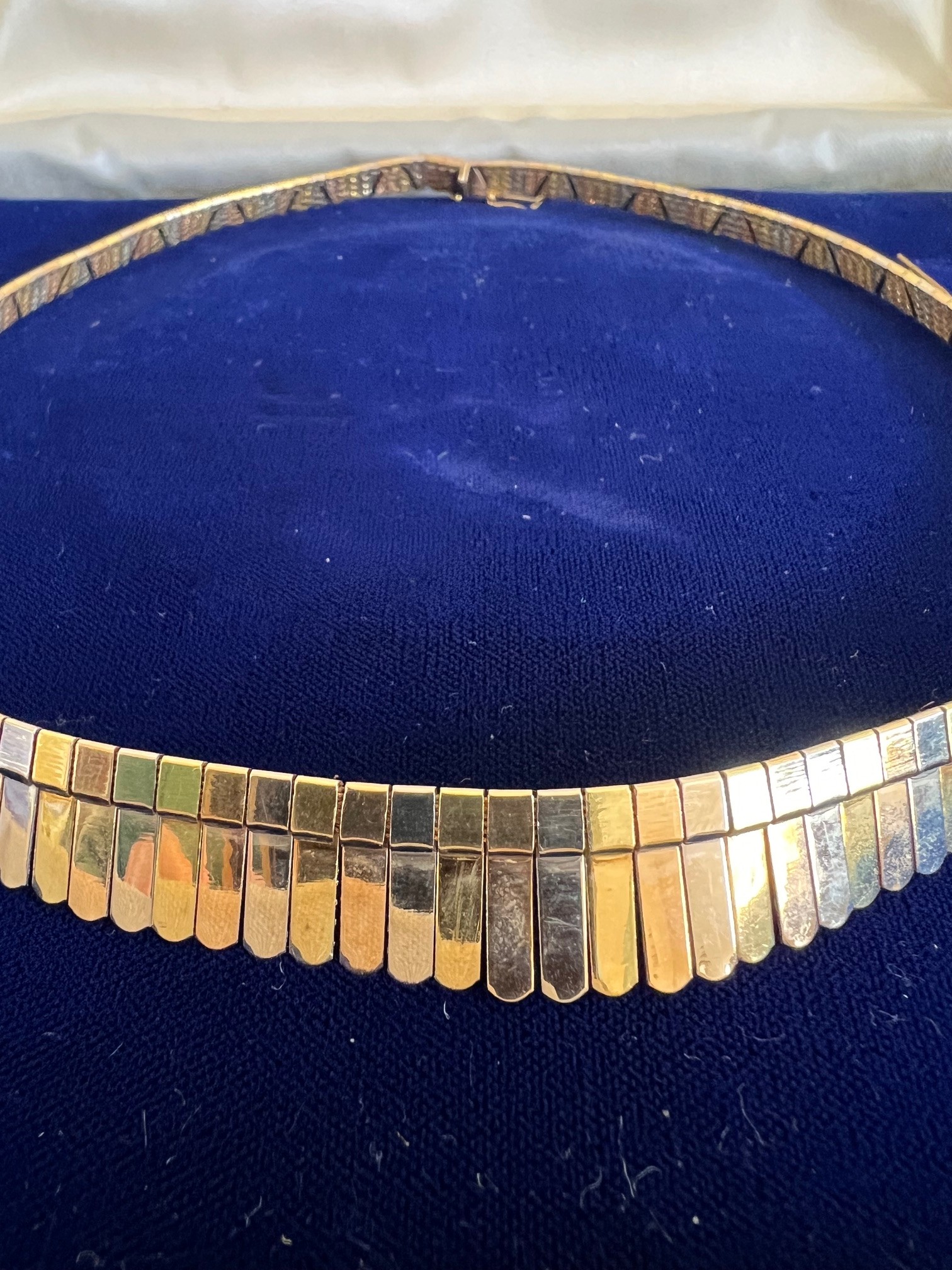 18ct GOLD TRICOLOUR NECKLACE, WEIGHT APPROX 37.1g, LENGTH APPROX 43cm - Bild 3 aus 3