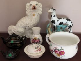 Sundry ceramics including Staffordshire spaniel etc All in used condition, unchecked