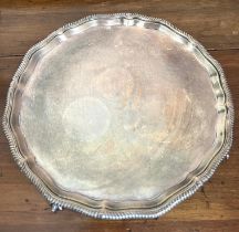 CIRCULAR SILVER TRAY, GADROON BORDER, BALL AND CLAW FEET, WEIGHT APPROX 580g