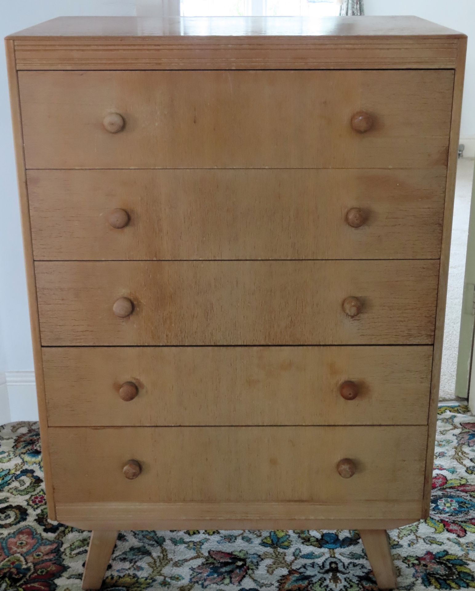 20th century Art Deco style light oak chest of five drawers. Approx. 112cm H x 76cm W x 48cm D