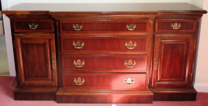 20th century inlaid mahogany breakfront sideboard. Approx. 82 x 162 x 46cms reasonable used