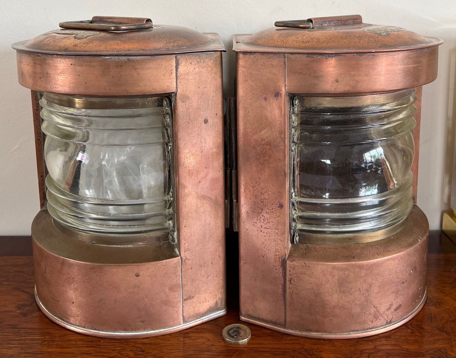 PAIR OF COPPER PORT AND STARBOARD SHIP'S LIGHTS, COPPER AND FITTED FOR ELECTRIC, APPROX 22.5cm HIGH