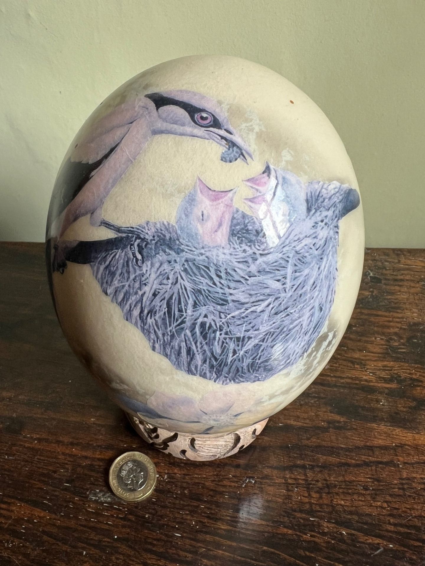 DECORATED OSTRICH EGG ON WOODEN STAND - Image 2 of 4