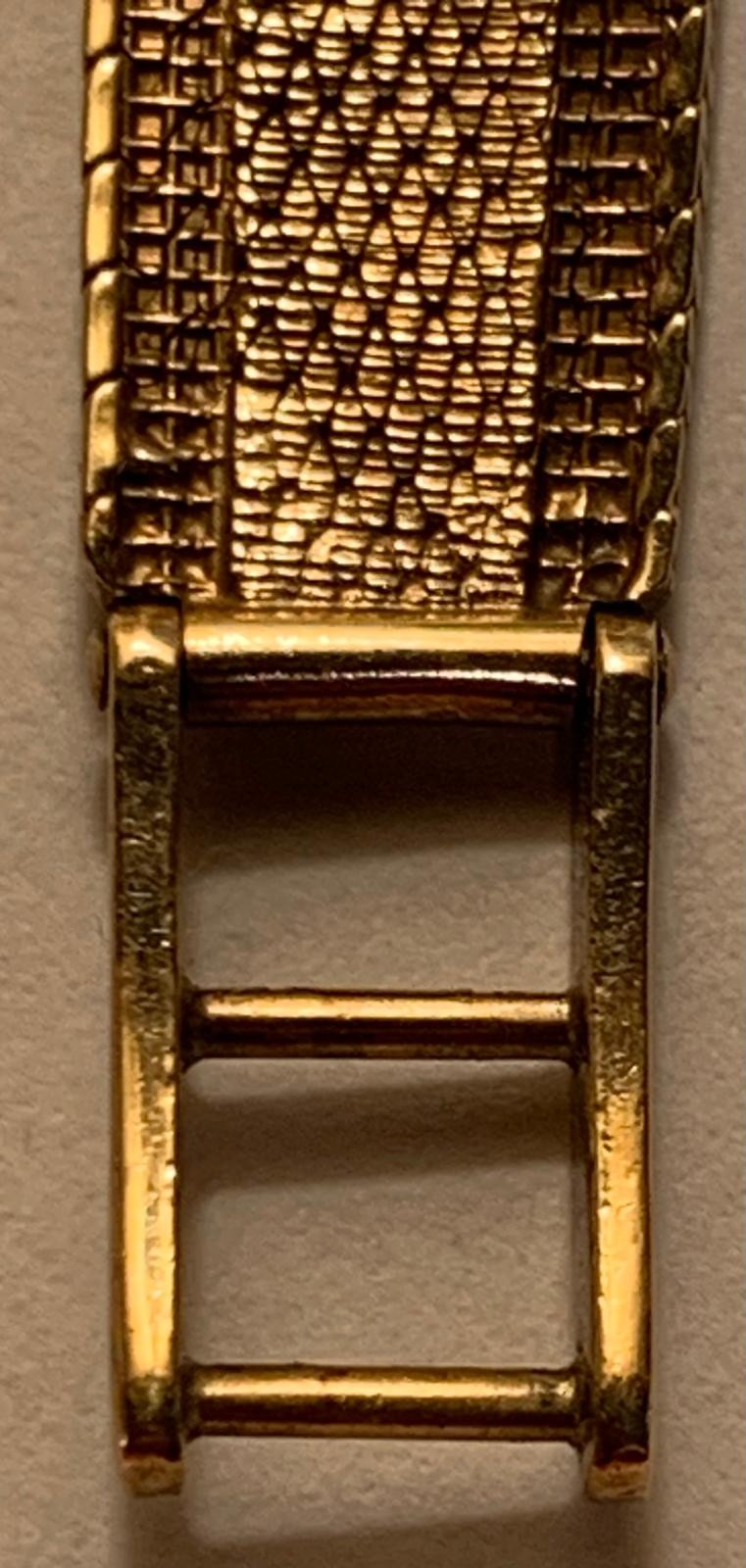 9ct GOLD OMEGA WATCH IN WORKING ORDER, APPROX 17.5cm FROM CLASP AND 17.5cm FROM LOCK, TOTAL WEIGHT - Image 11 of 13