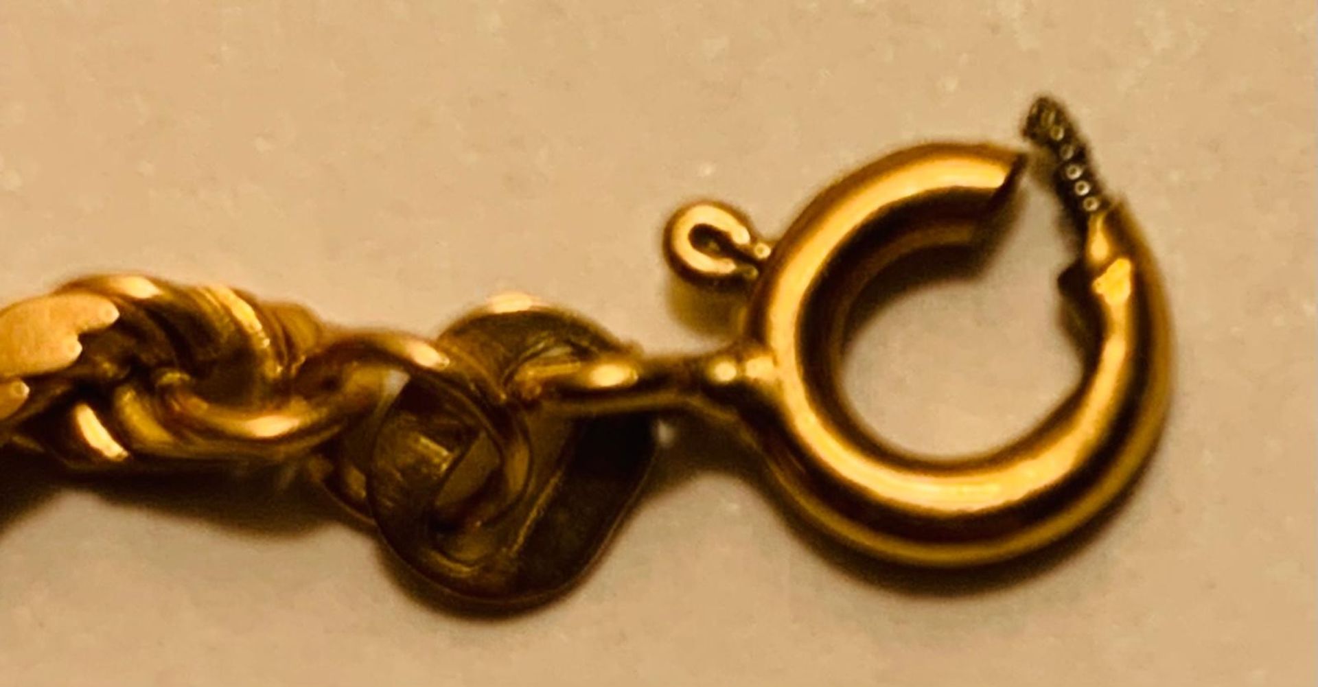 9ct GOLD CHAIN, APPROX 50.5cm LONG AND WEIGHT APPROX 11.86g CLASP DAMAGED - Image 3 of 4