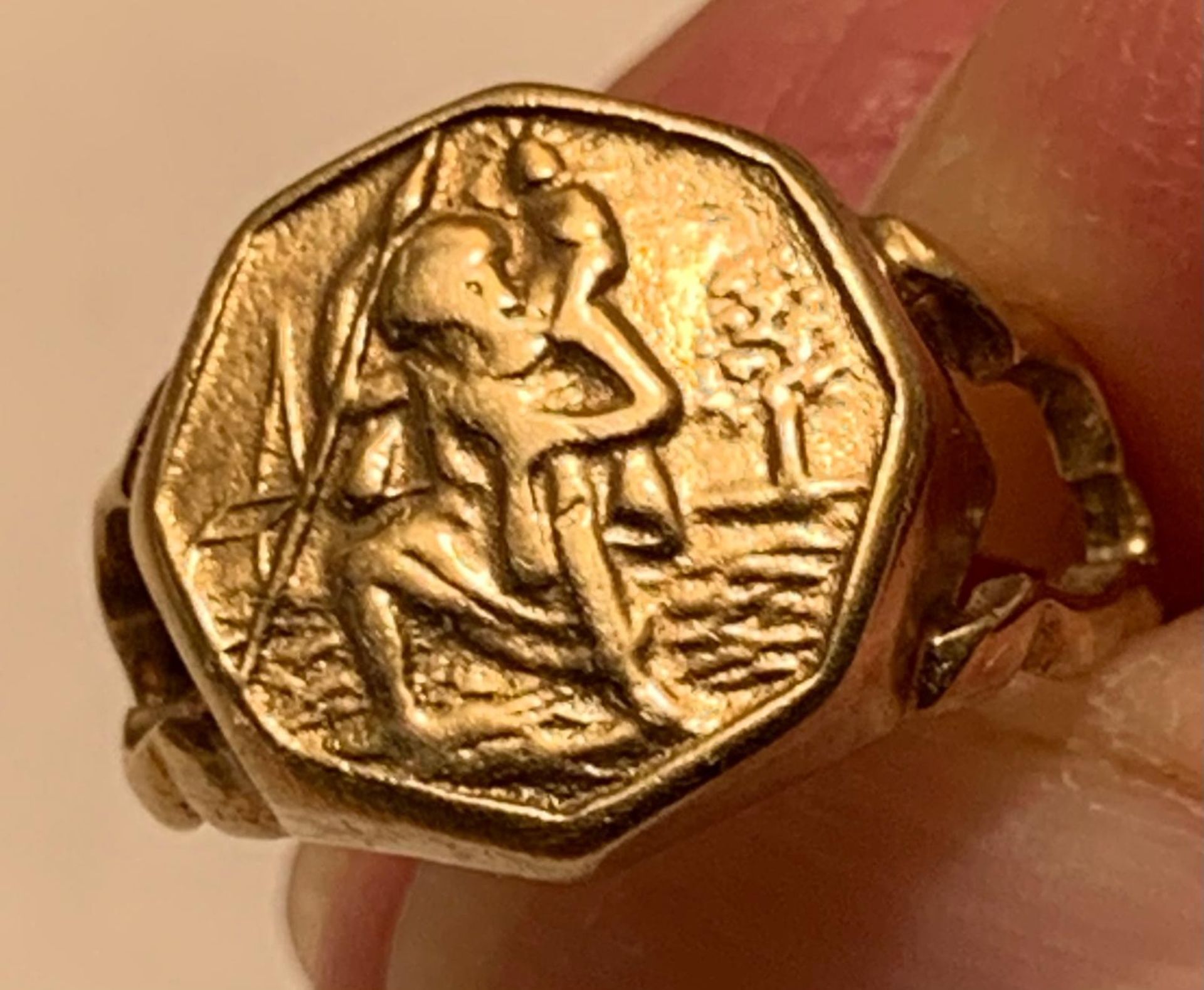 9ct GOLD RING DEPICTING A SAINT, SIZE F, TOTAL WEIGHT APPROX 2.8g, AND ALSO 9ct GOLD RING SET WITH - Image 2 of 9