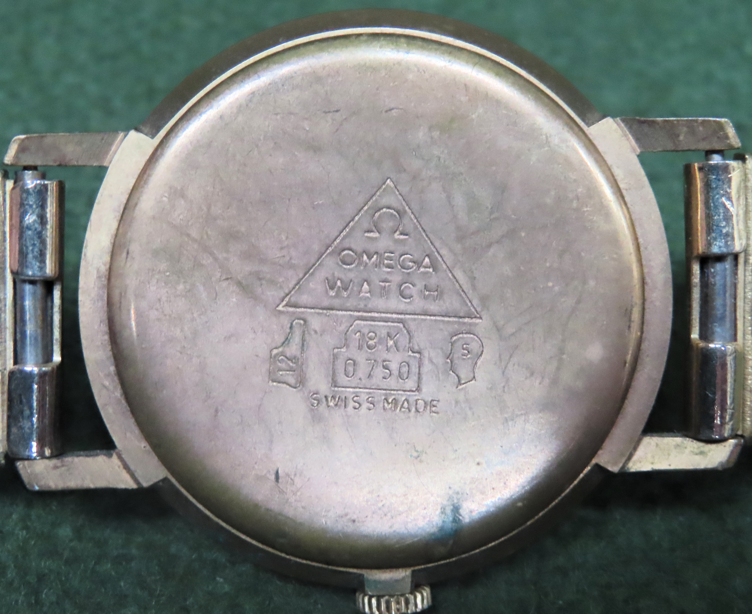 Facsimile model of an Omega Seamaster gents wristwatch - Image 2 of 2