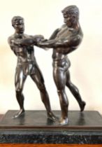 BRONZE FIGURES UPON MARBLE PLINTH DEPICTING CLASSICAL WRESTLERS, UNSIGNED, APPROX 23cm OVERALL