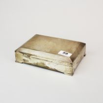 A large hallmarked silver cigar box, 19.5 x 14 x 5.5cm