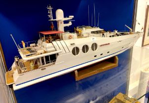 A commercial working kit model of the super yacht Antipodean. L. 120cm Radio control obsolete.