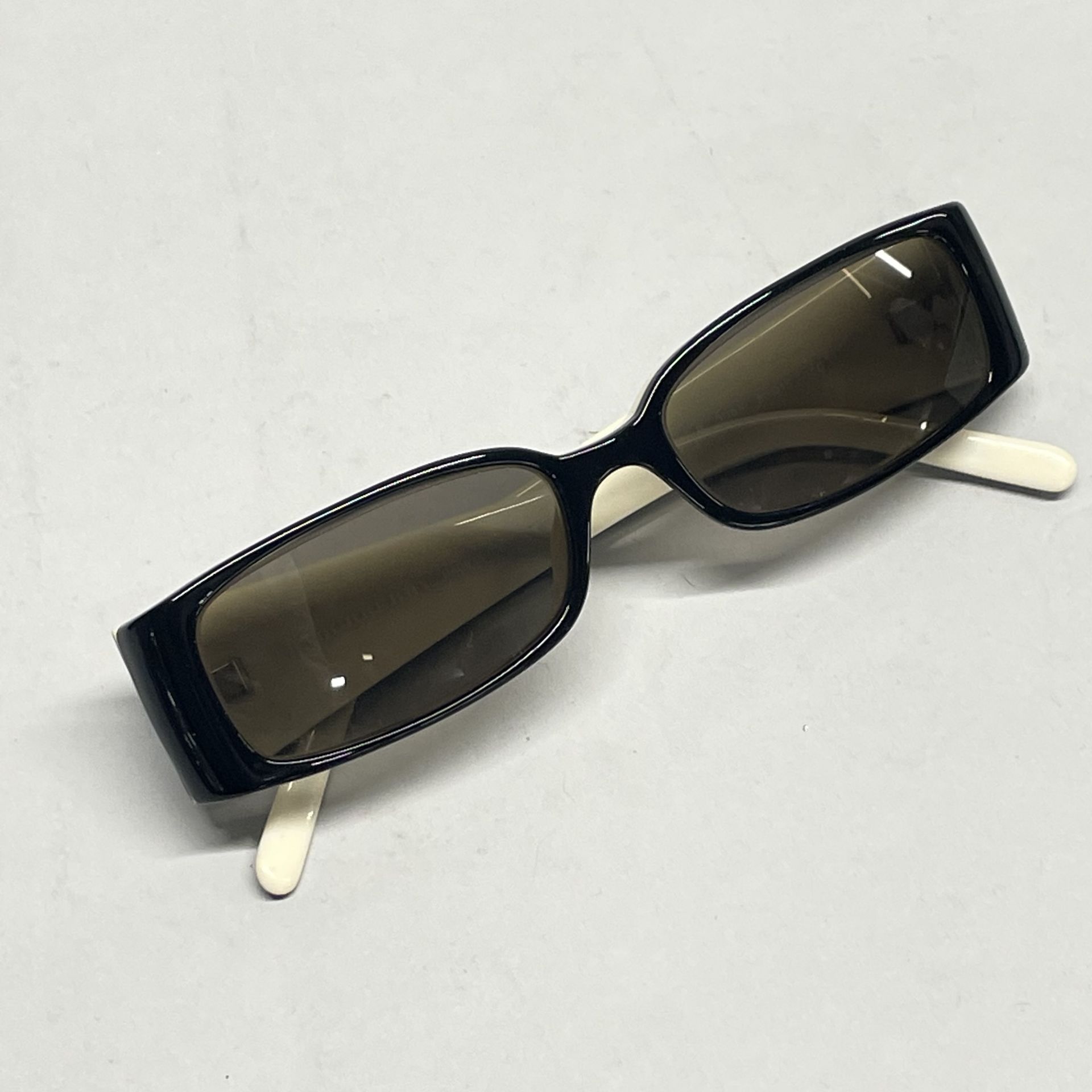 A pair of vintage Burberry sunglasses together with a pair of Ted Baker sunglasses. - Image 4 of 5