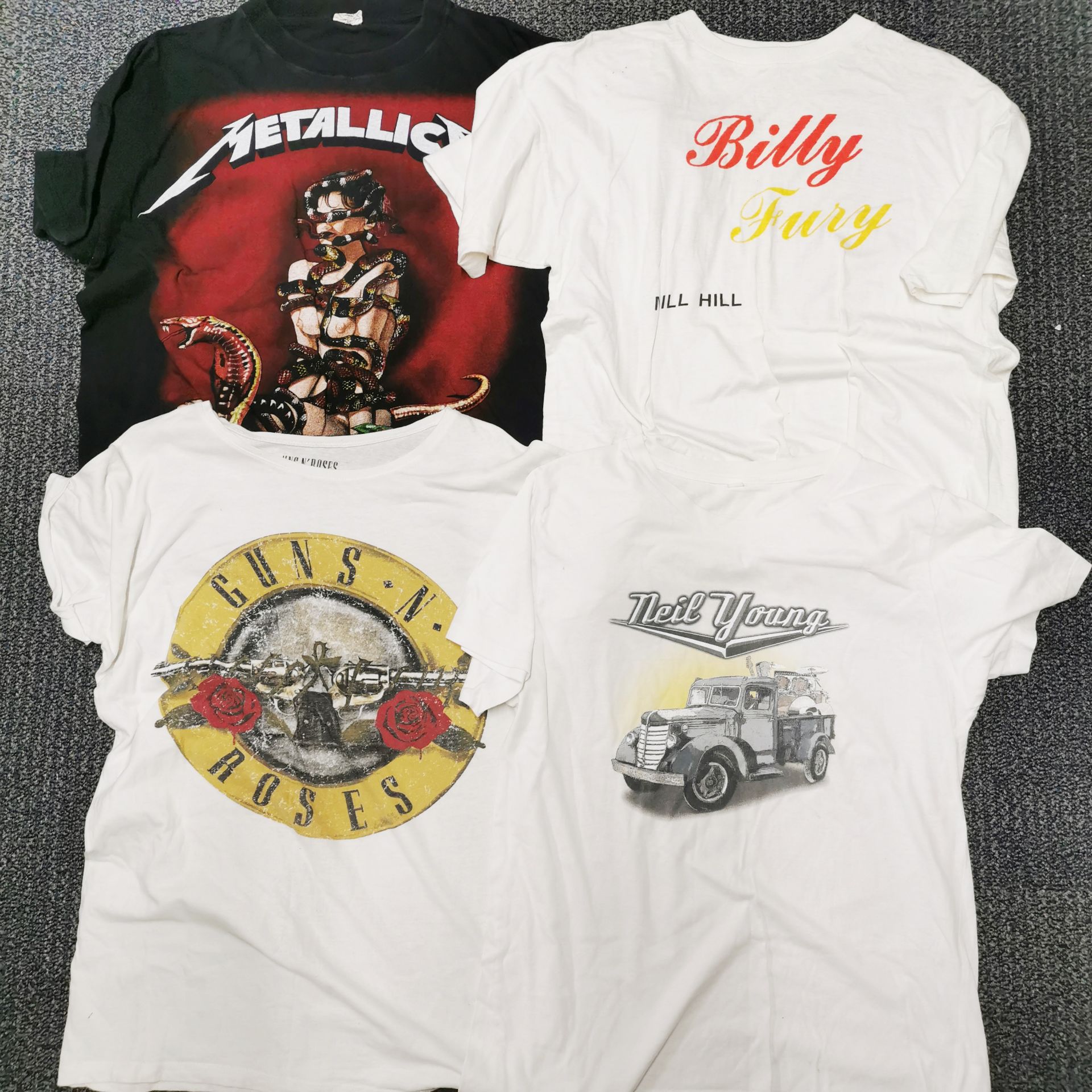 A collection of twelve mixed pop related t-shirts. - Image 3 of 4