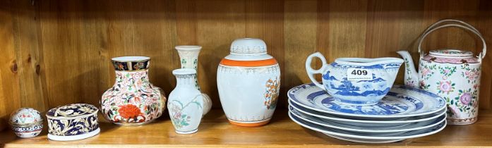 A quantity of mixed porcelain items, Chinese and European.