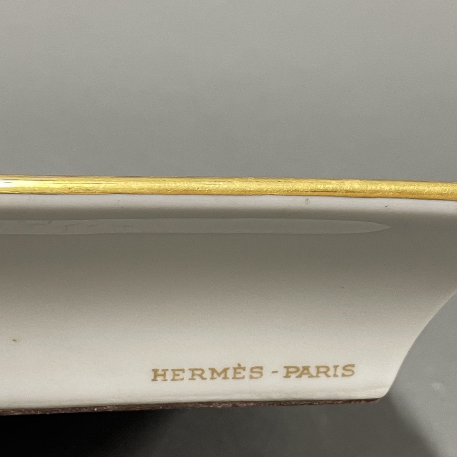 A Hermes porcelain ashtray, 19 x 15cm. - Image 3 of 3