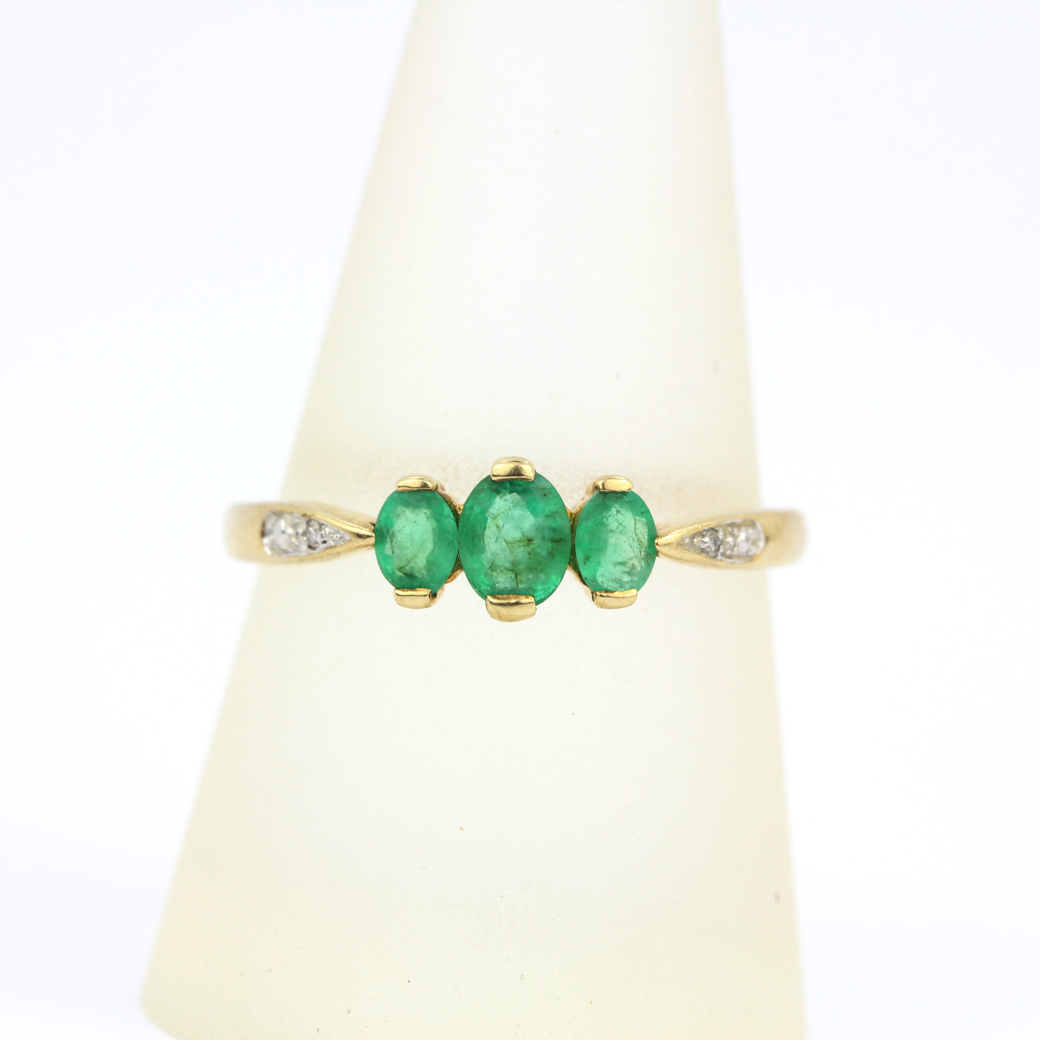 A 9ct yellow gold emerald and diamond set ring, (S). - Image 3 of 3