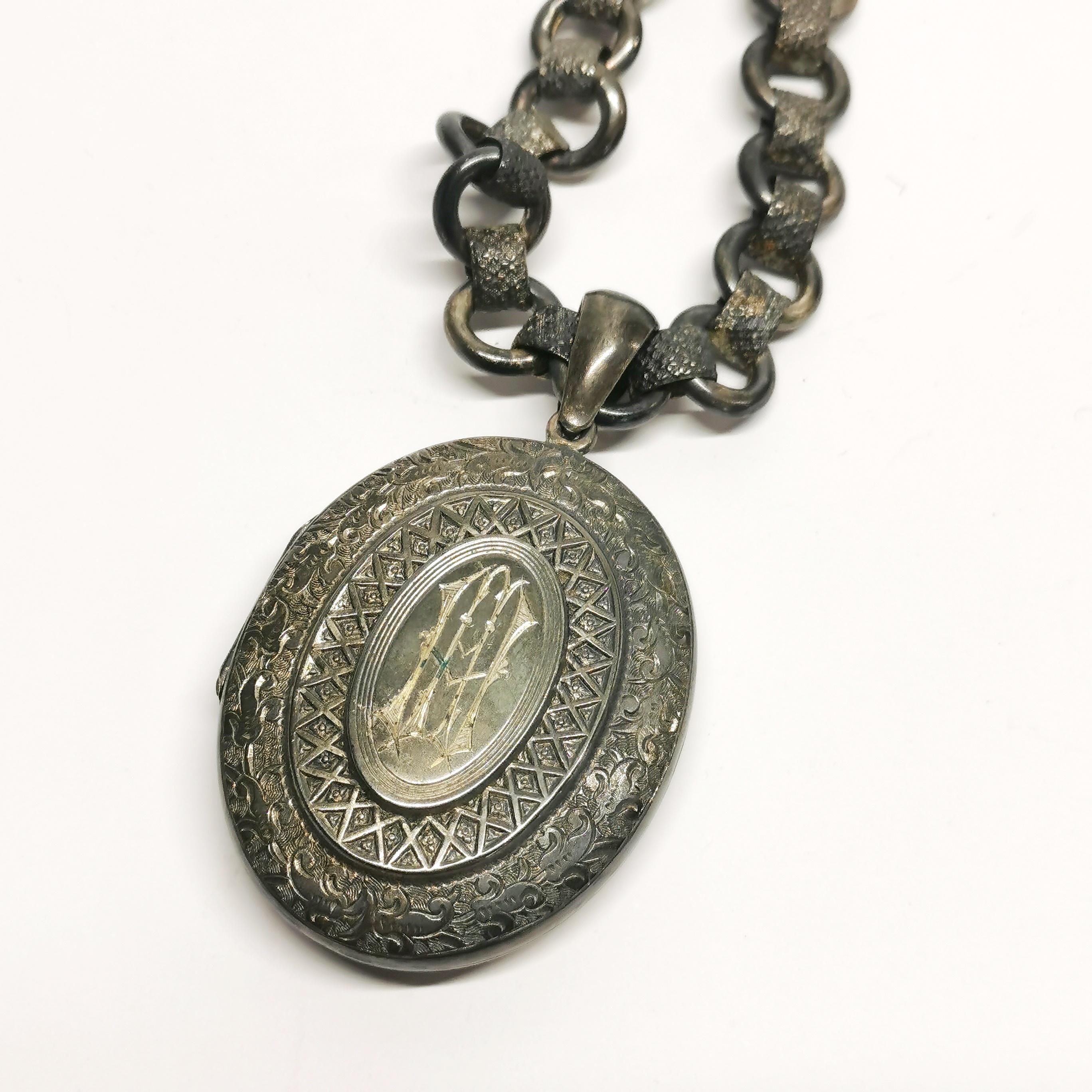 A Victorian white metal locket and chain, L. 48cm. - Image 3 of 4