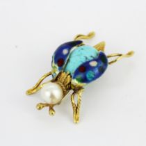 An 18ct yellow gold and enamelled beetle shaped brooch set with turquoise and a cultured pearl, L.