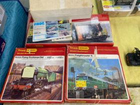 A quantity of Hornby 00-gauge railway items.