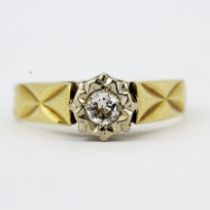 A hallmarked 18ct yellow gold diamond solitaire ring, estimated approx. 0.15ct total, (N).