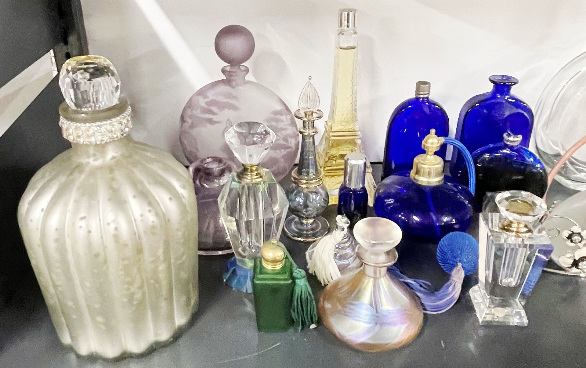 A collection of coloured glass perfume bottles including a blue glass perfume bottle with R. Lalique - Image 2 of 4