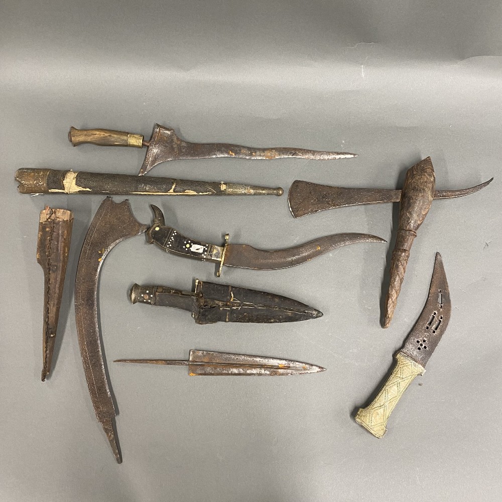 A group of mixed old bladed weapons, longest L. 40cm. - Image 2 of 2