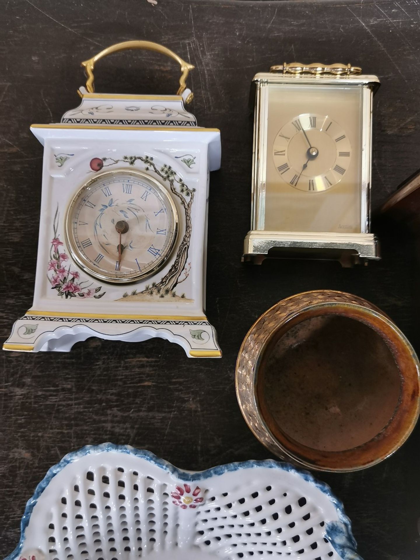 A wall clock, a porcelain mantel clock and three other items. - Image 2 of 4