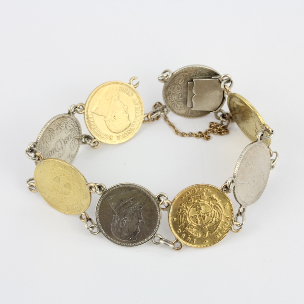 An unusual South African coin bracelet comprising four gold half pond coins ( dated 1894 ) and - Image 3 of 3