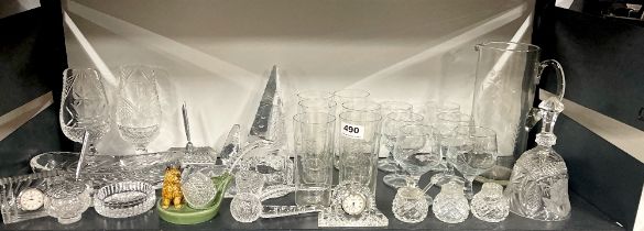 A quantity of good cut crystal and other glassware.