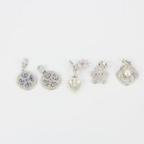 Four stone set silver charms and a further silver charm, largest L. 2.5cm.